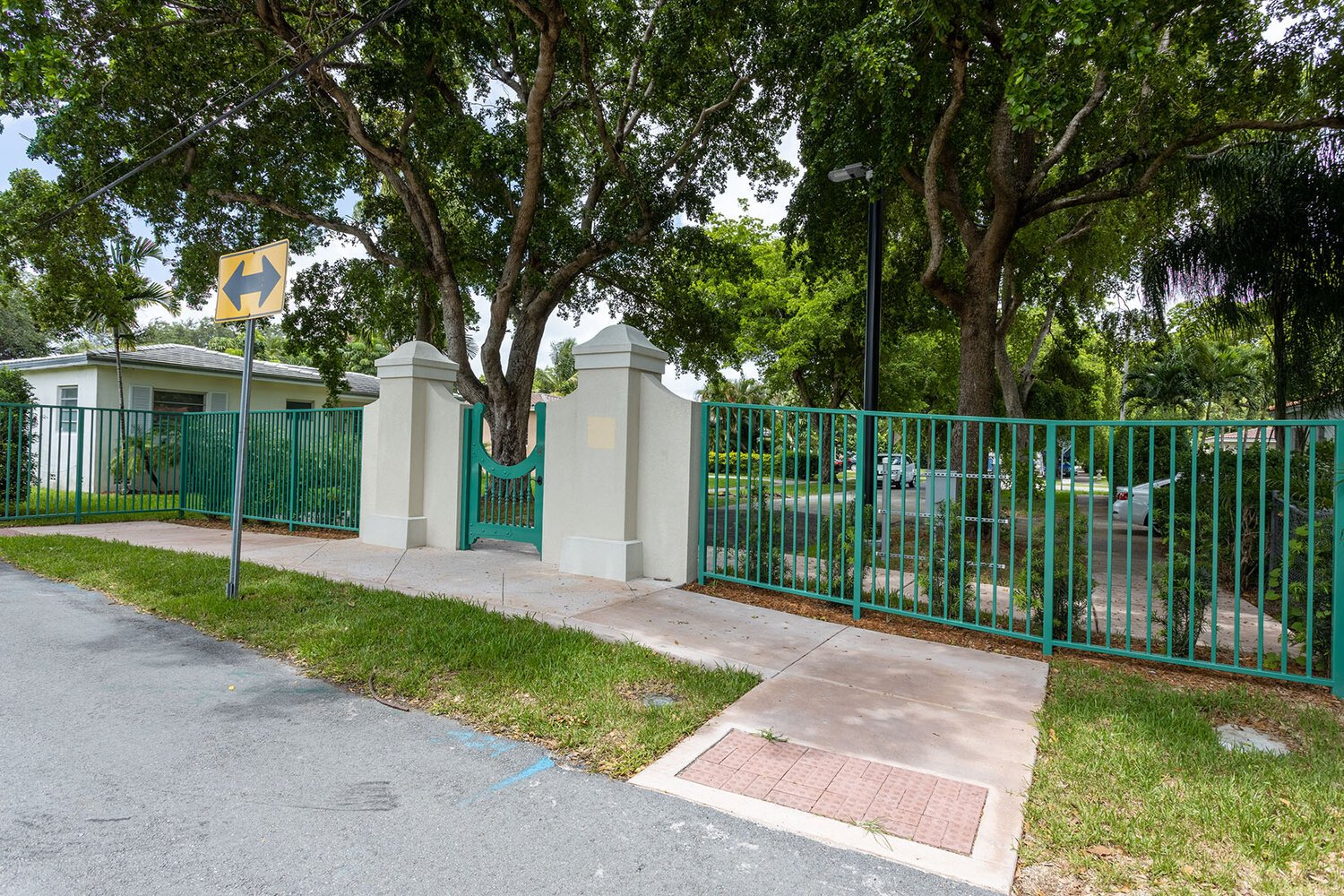 Monegro: Street End Improvements