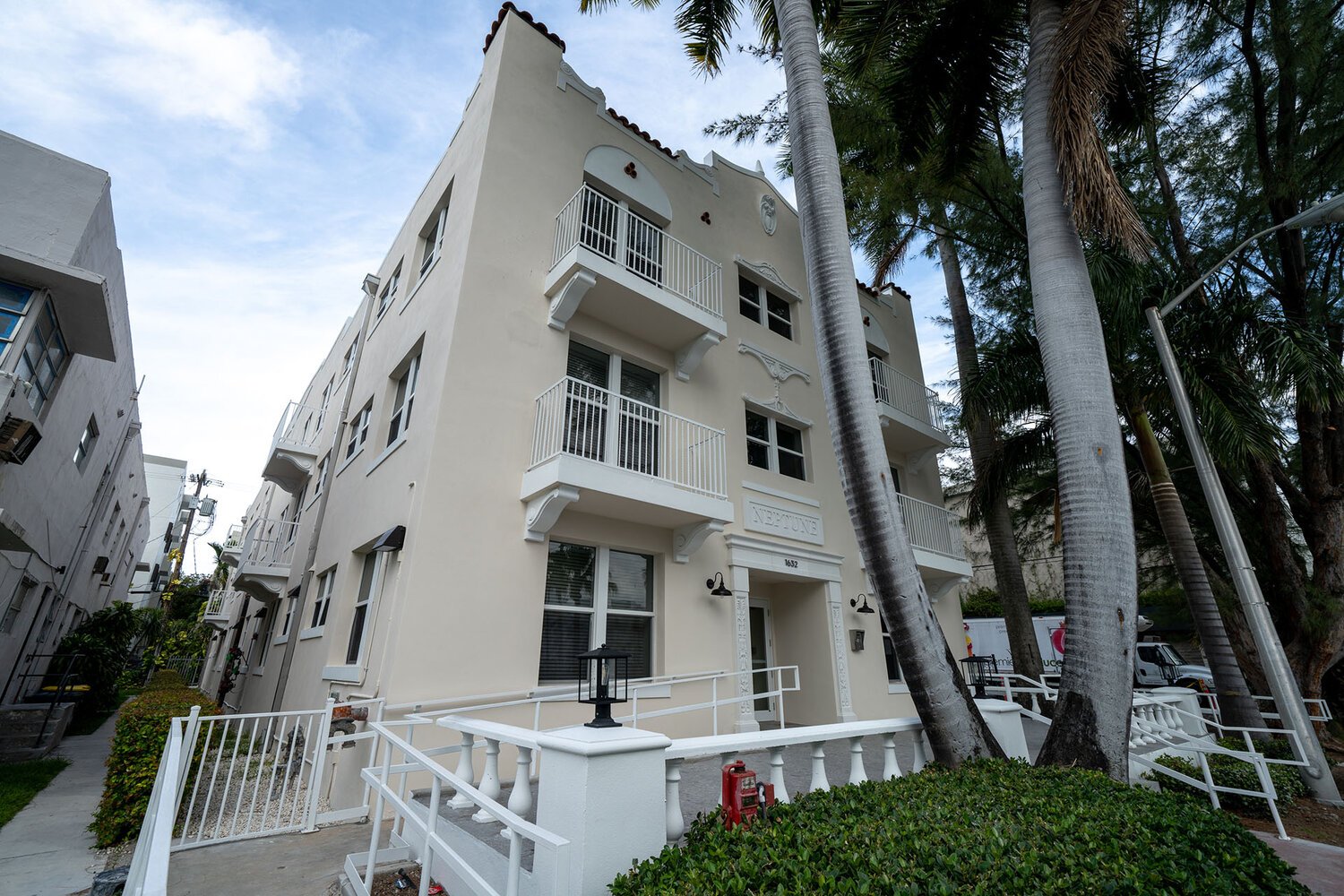 Neptune Apartments 9
