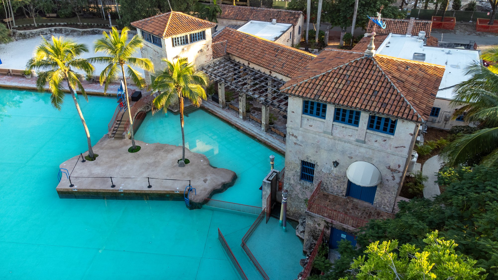 Venetian Pool 44