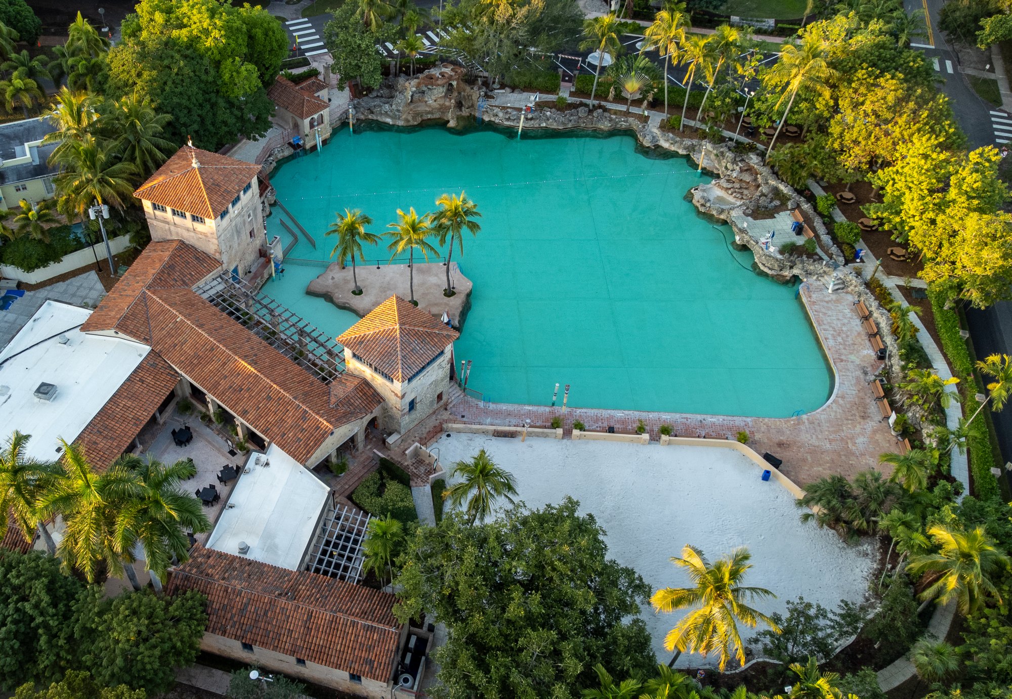 Venetian Pool 55